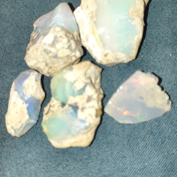 Raw opal - Picture 7 of 7
